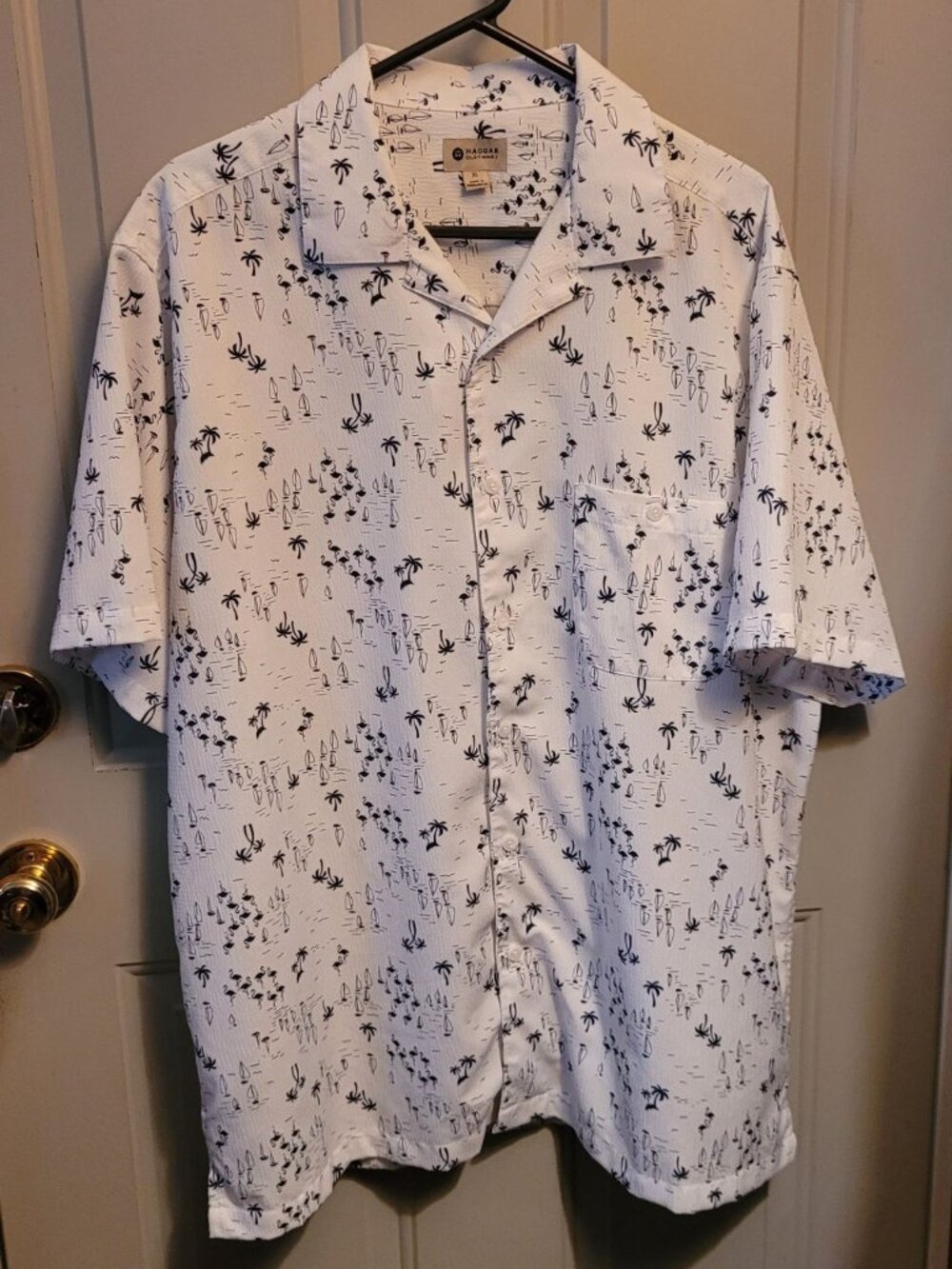 Vintage Haggar White Shirt with Navy Blue Sailboats, Flamingoes Men's XL